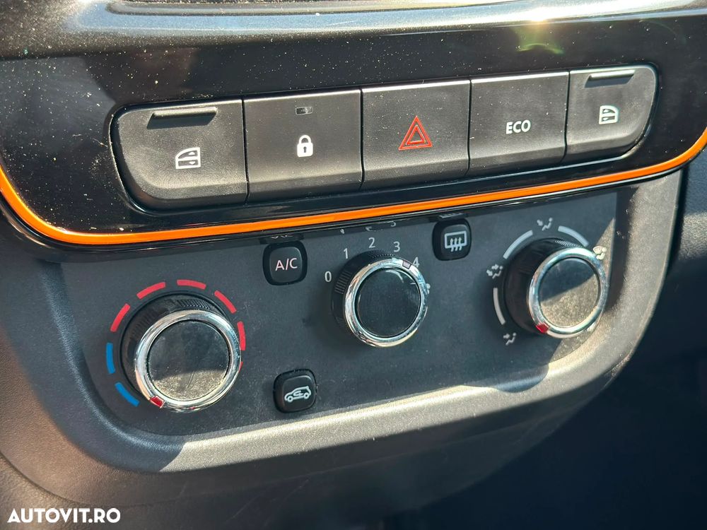 Dacia Spring Essential - 22