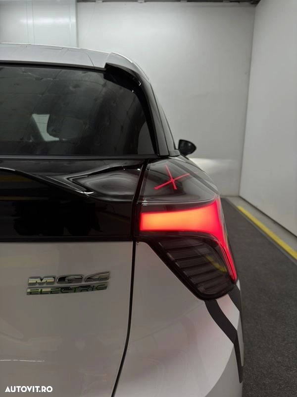 MG MG4 EV 51 kWh Explore - 5