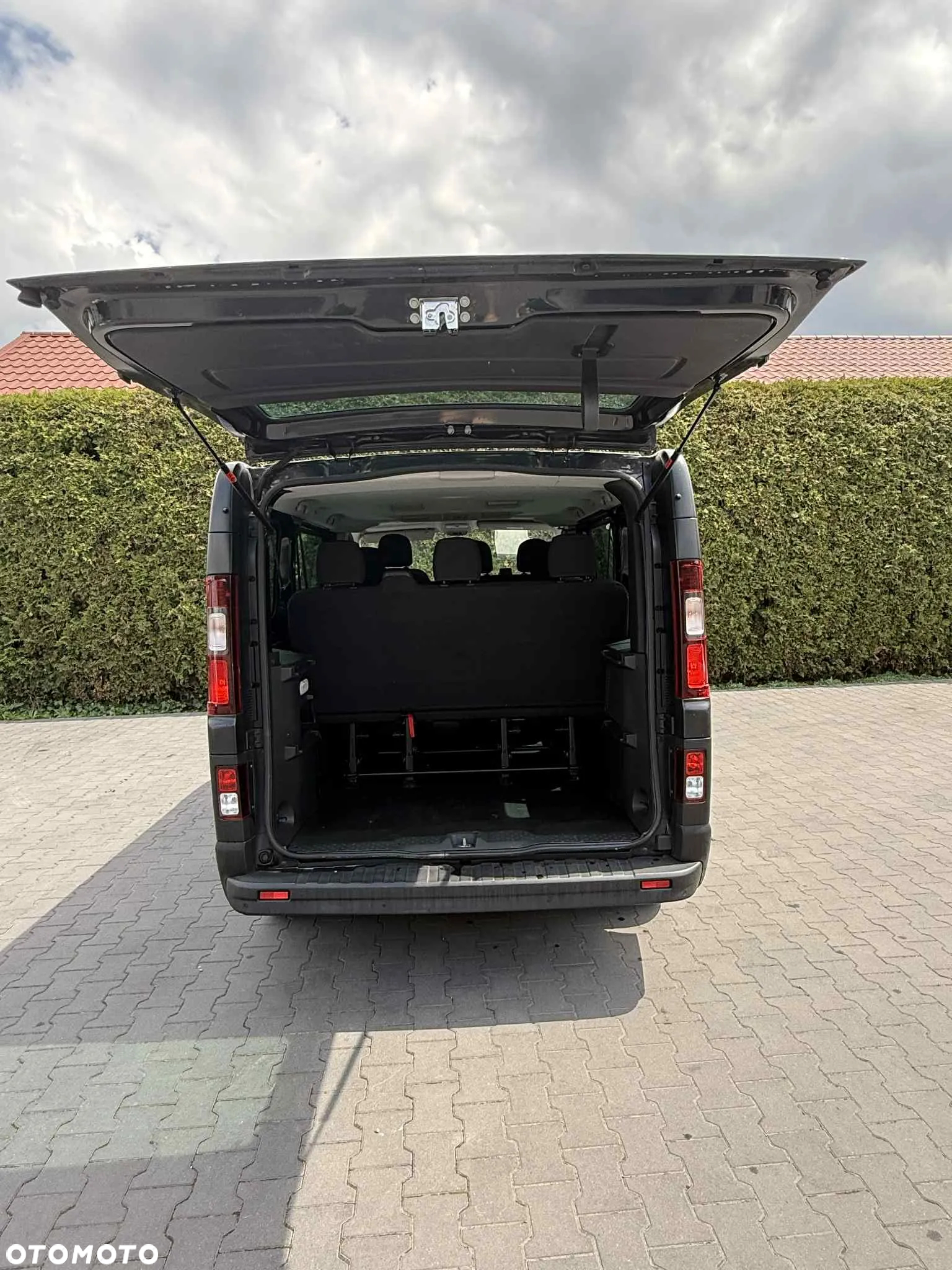Opel Vivaro L1H1 2,9t Elegance - 9