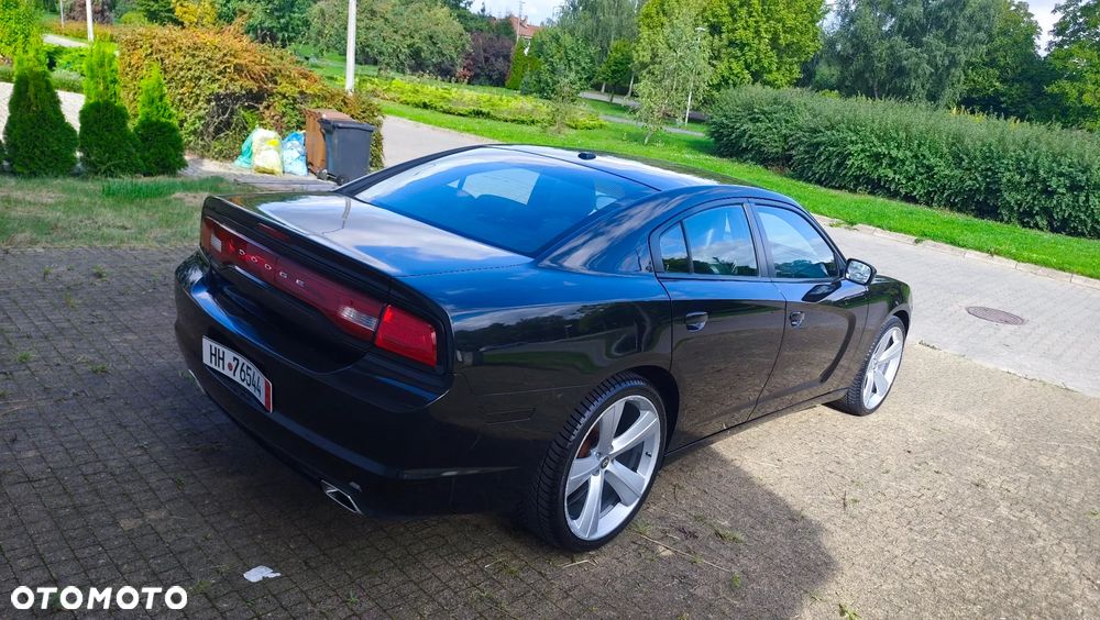 Dodge Charger 3.5 V6 SXT - 10