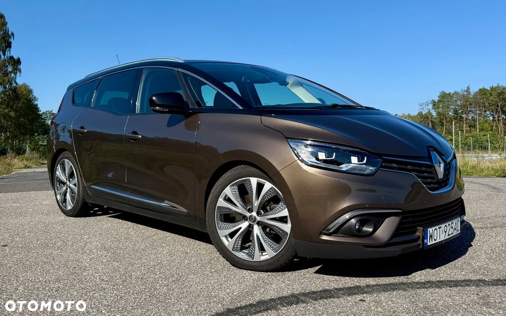 Renault Grand Scenic - 22