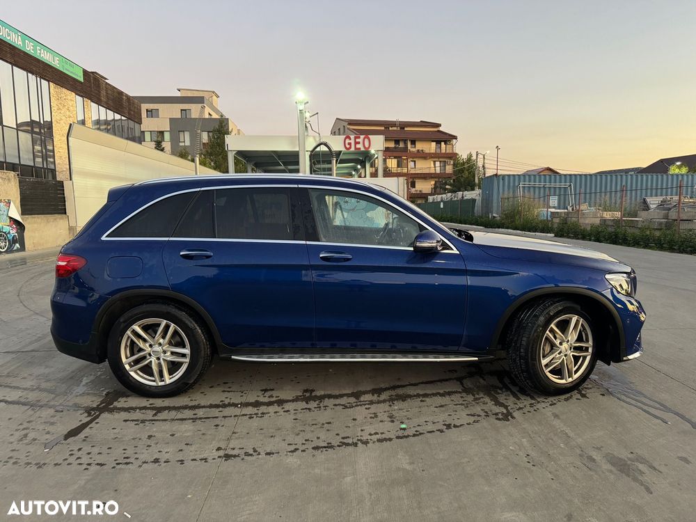 Mercedes-Benz GLC 250 d 4Matic 9G-TRONIC AMG Line - 9