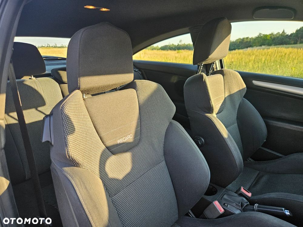 Opel Astra 1.6 T Sport - 19