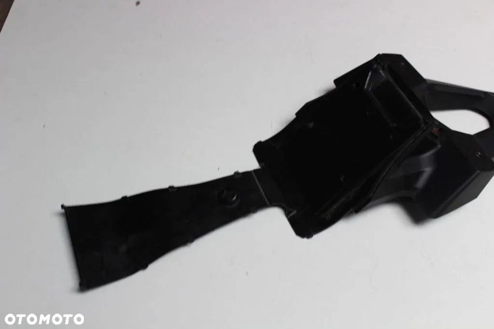 CHLAPACZ UCHWYT TABLICY HONDA CB1000 R - 4