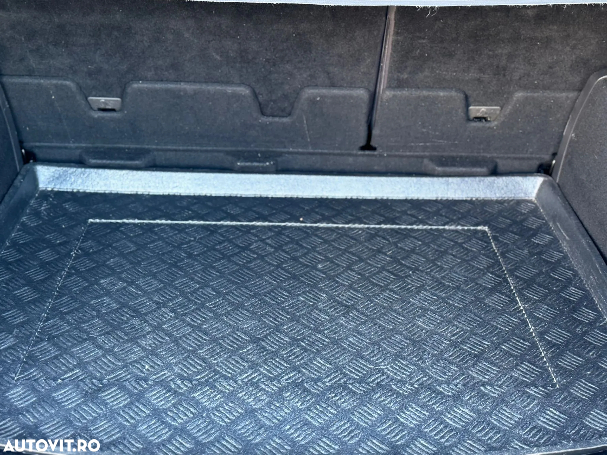 Ford Kuga - 23