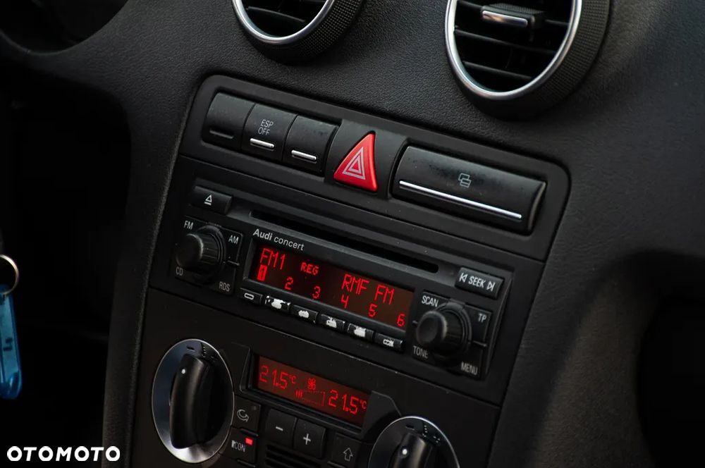 Audi A3 3-drzwiowe 2.0 FSI Attraction - 20