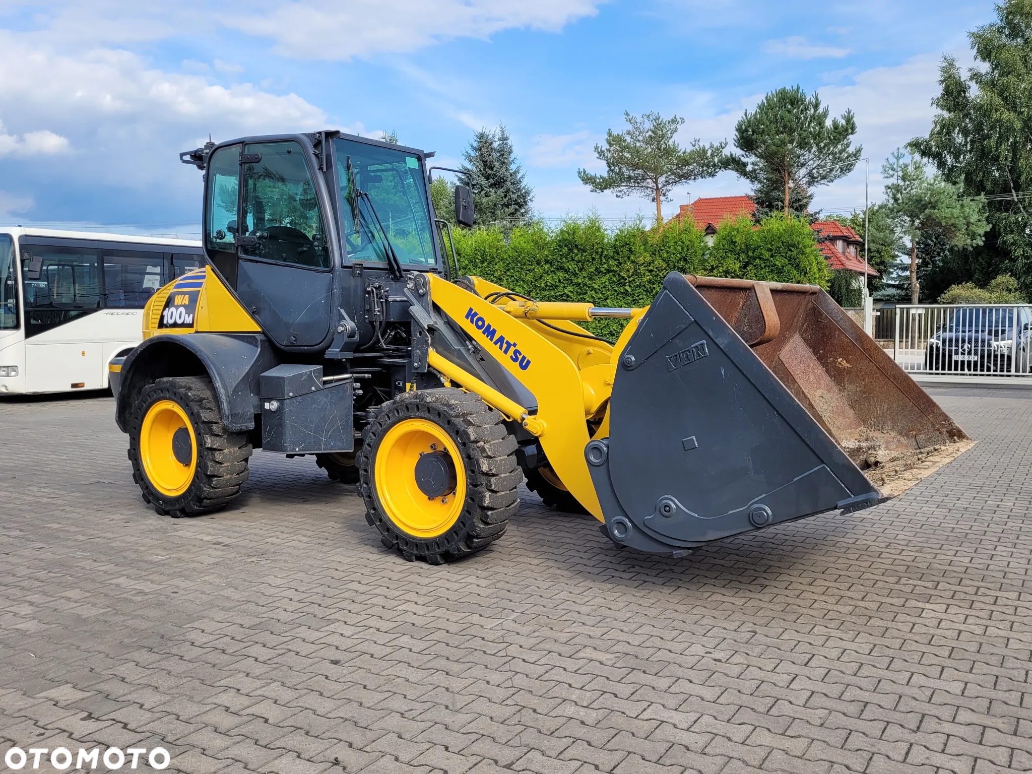 Komatsu WA 100M / SPROWADZONA Z FRANCJI/ 6 300 MTH / 2015 ROK / 90 KM - 9