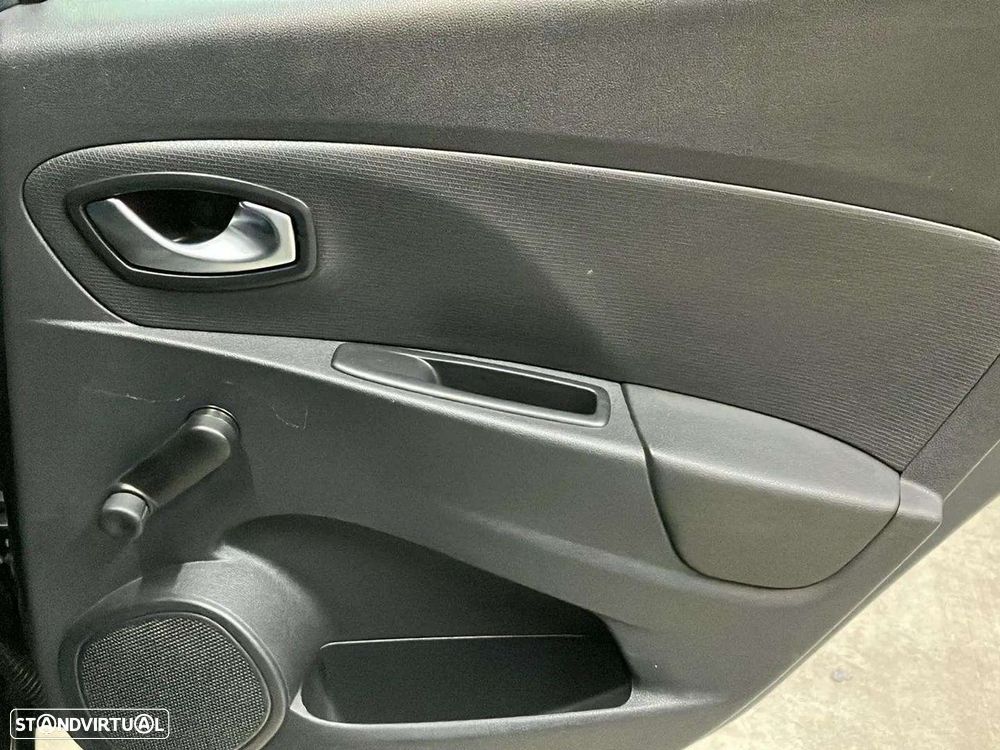 Renault Clio 0.9 TCe Limited - 24