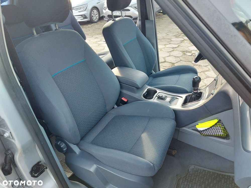 Ford S-Max - 17