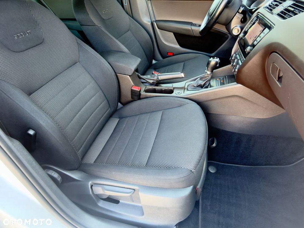 Skoda Octavia 2.0 TDI 4x4 DSG Scout - 22