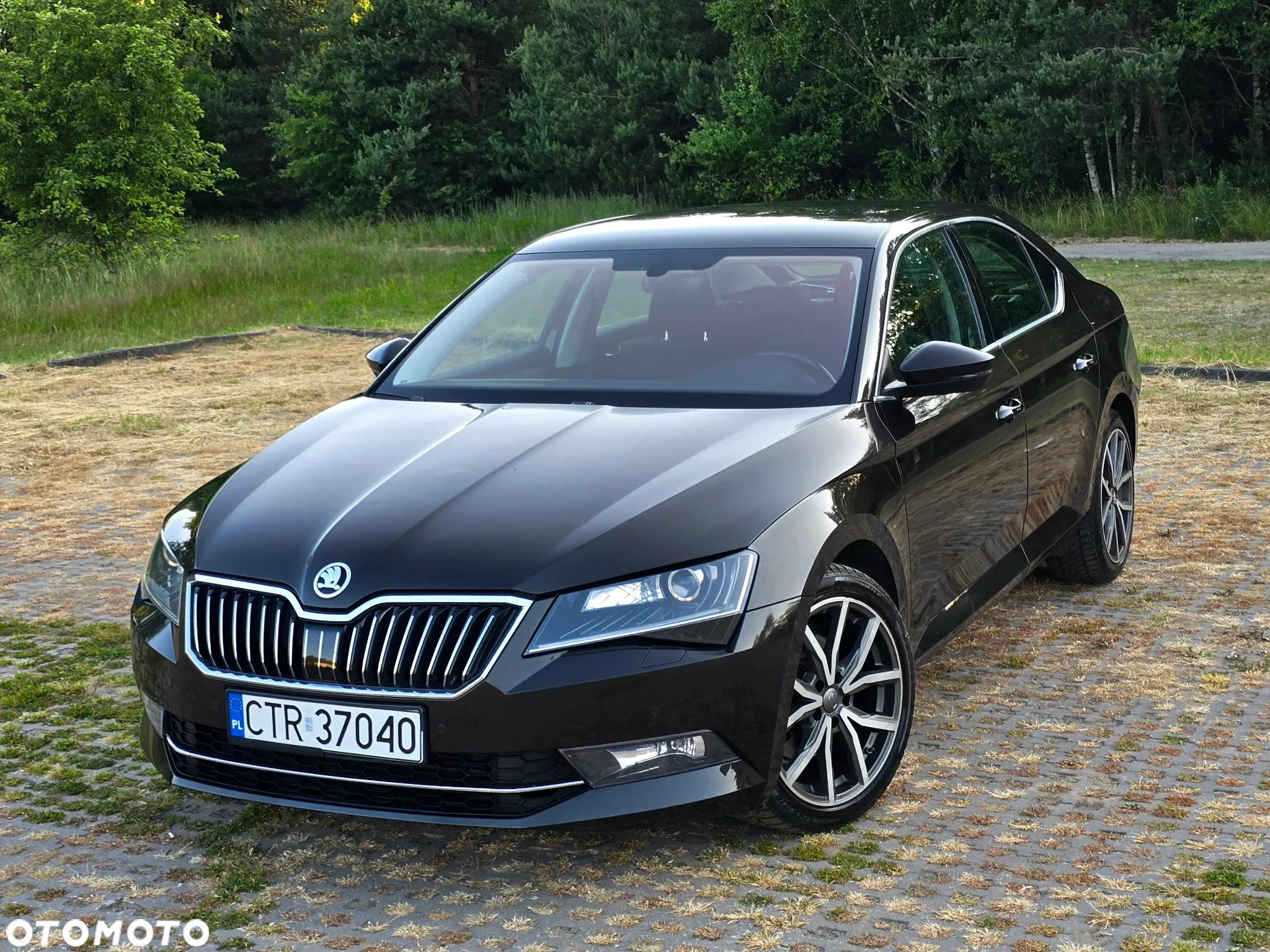 Skoda Superb 2.0 TDI Style DSG - 2