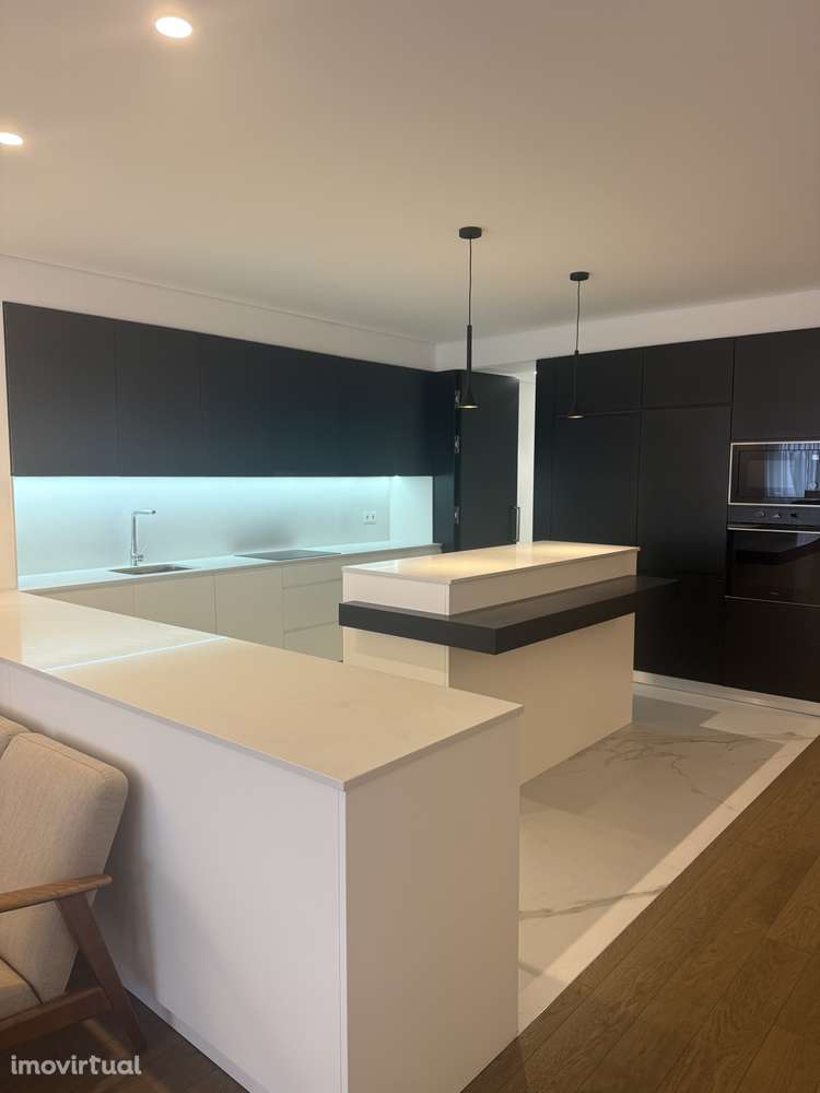 T3 com 3 suites totalmente renovado PORTO - Grande imagem: 5/19