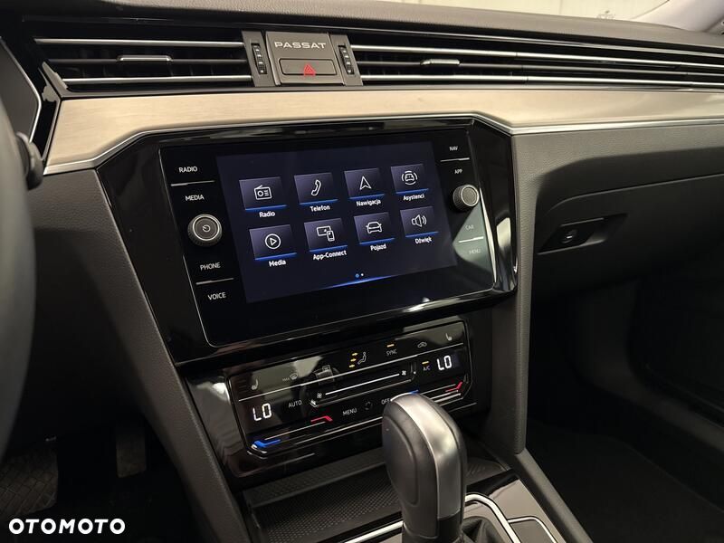 Volkswagen Passat 1.5 TSI EVO Elegance DSG - 15