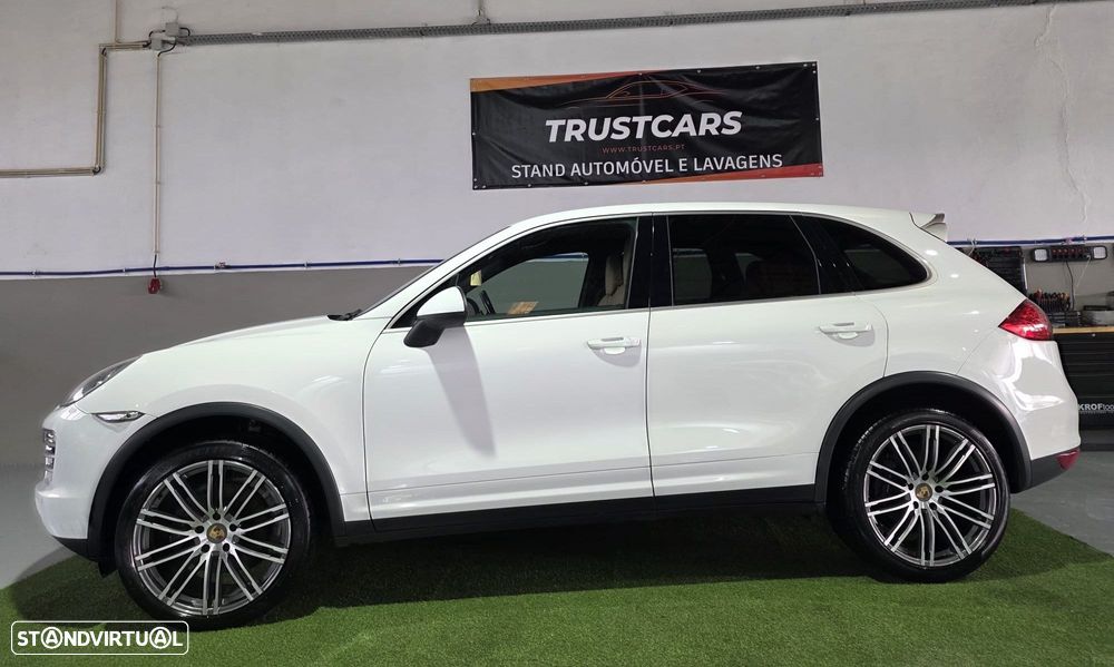 Porsche Cayenne - 4