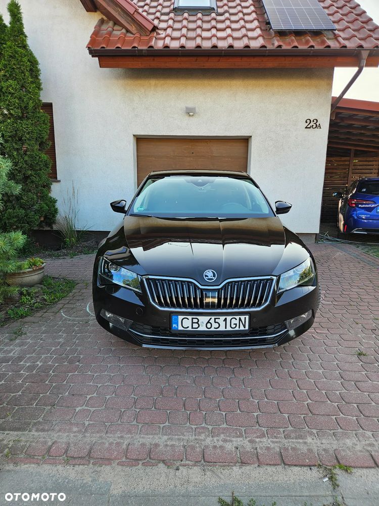 Skoda Superb 2.0 TDI L&K DSG - 5