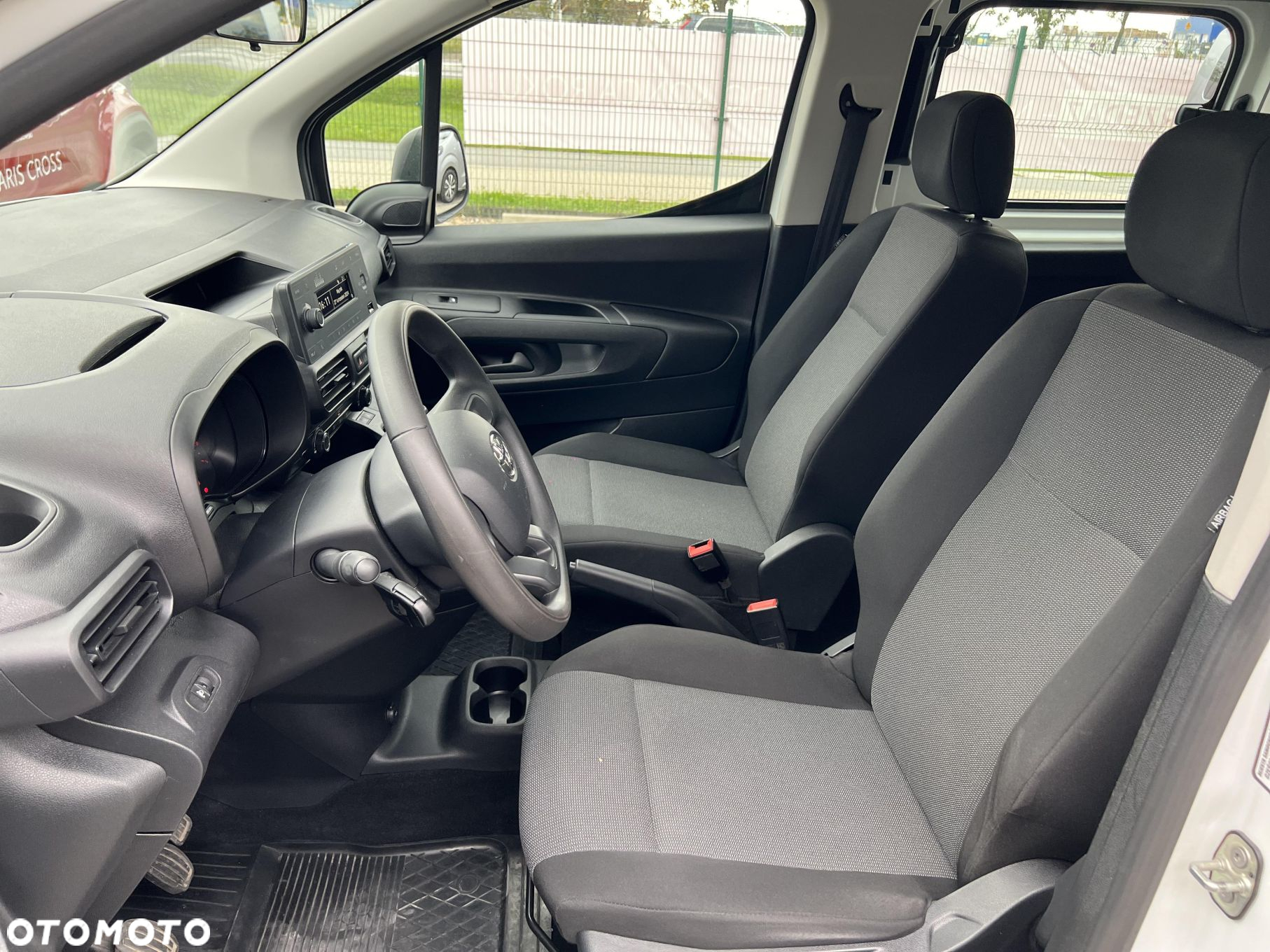 Toyota Proace City Verso 1.2 D-4T Combi - 14
