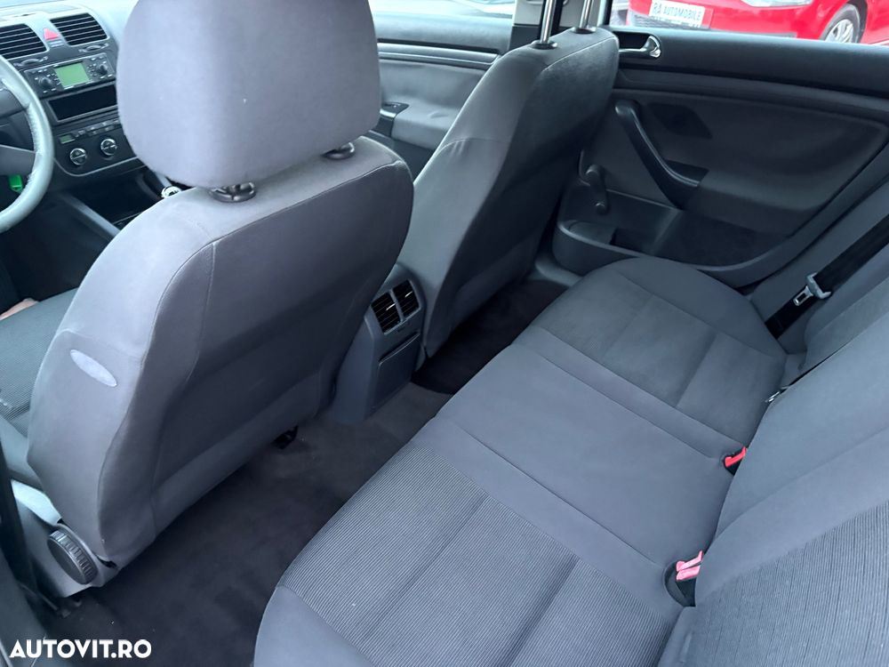 Volkswagen Golf 1.6 Comfortline - 9