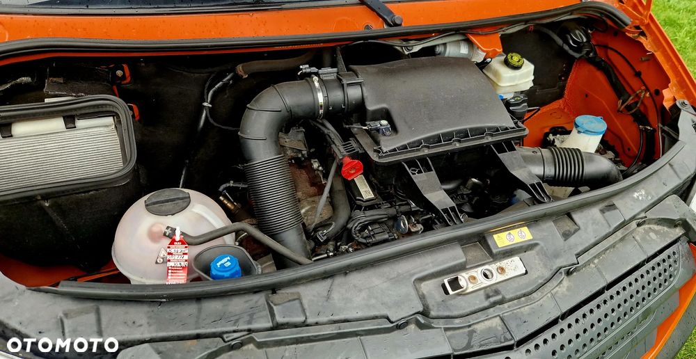 Mercedes-Benz Sprinter - 16