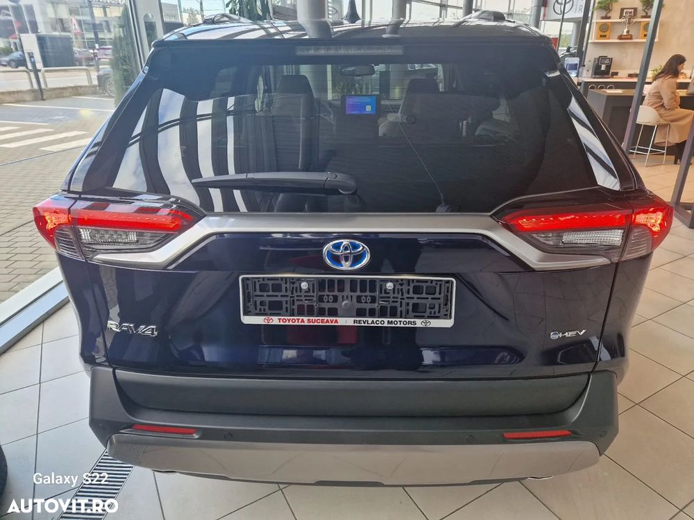 Toyota RAV4 - 5