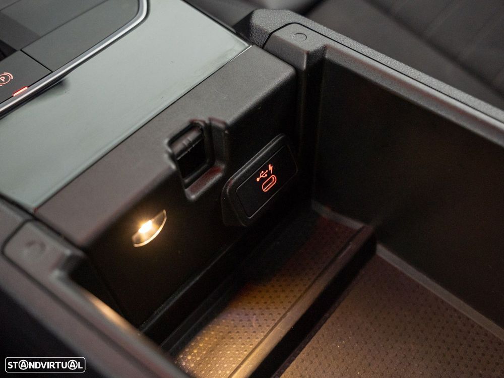 BMW i4 eDrive40 — fotografia 46