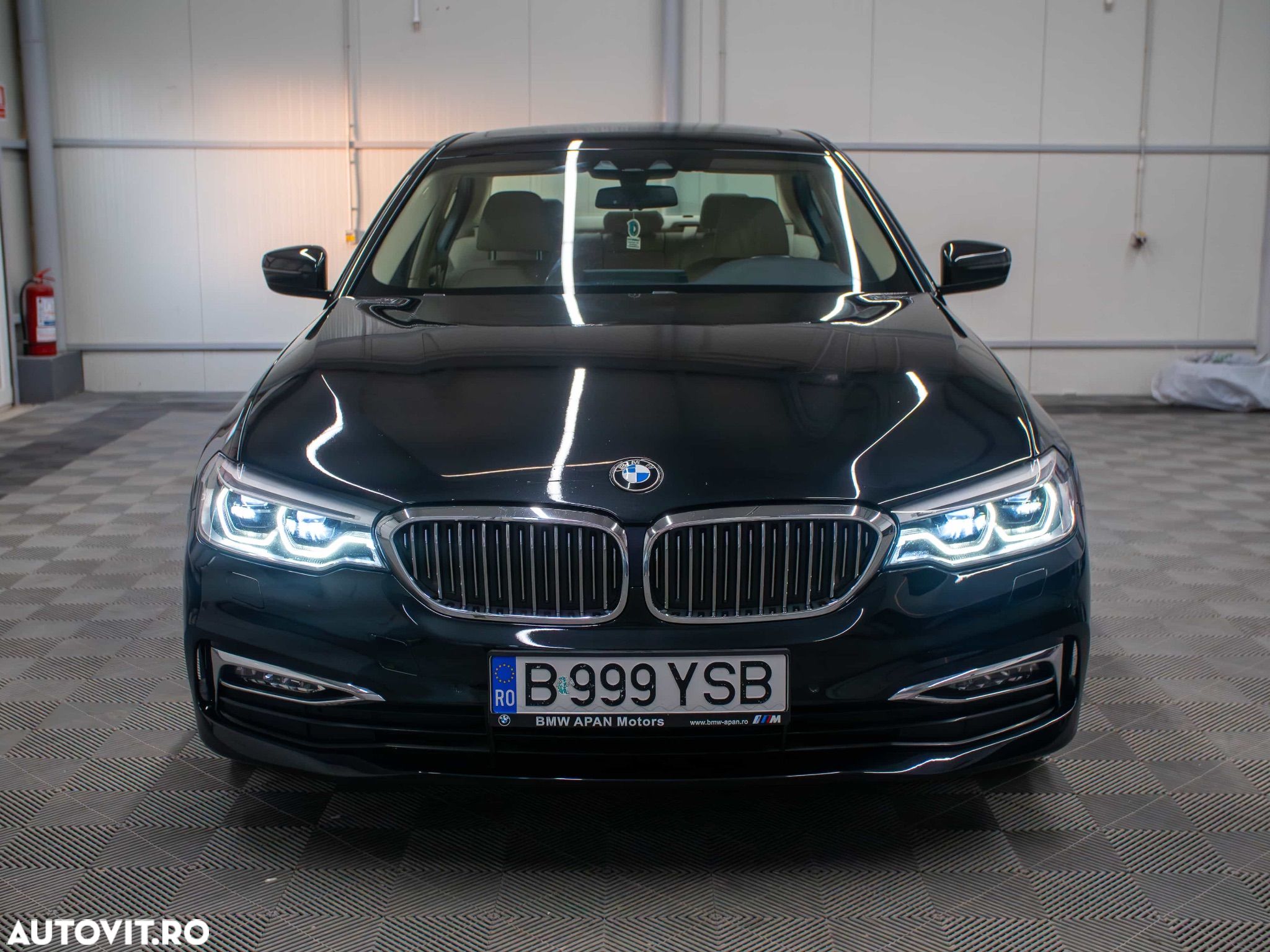 BMW Seria 5 520d xDrive AT - 1