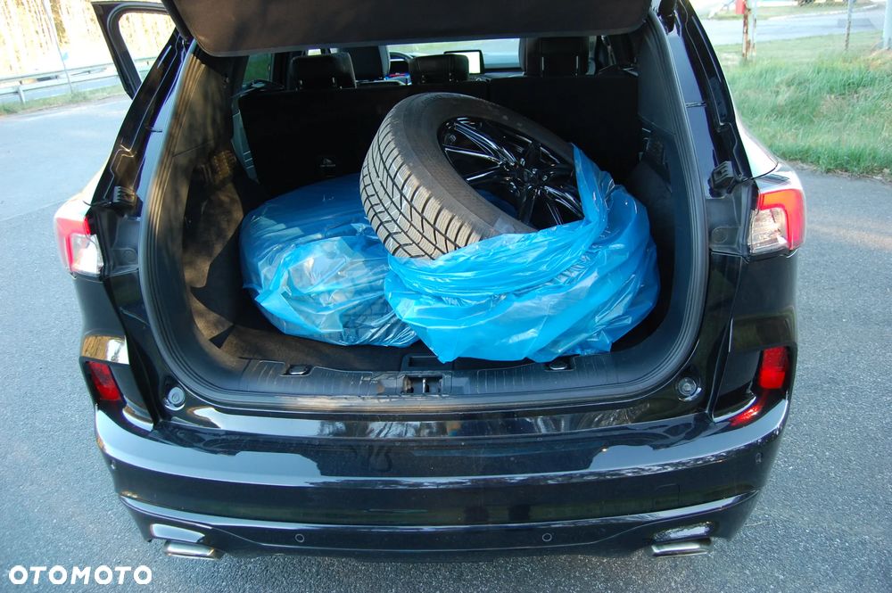 Ford Kuga - 30