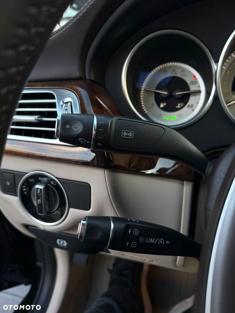 Mercedes-Benz CLS 350 BlueTEC 4Matic 7G-TRONIC - 27