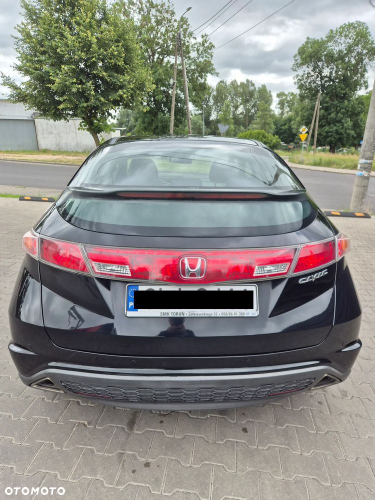 Honda Civic 1.8 Executive - 15