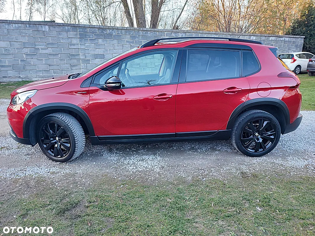Peugeot 2008 1.2 Pure Tech Allure S&S - 18