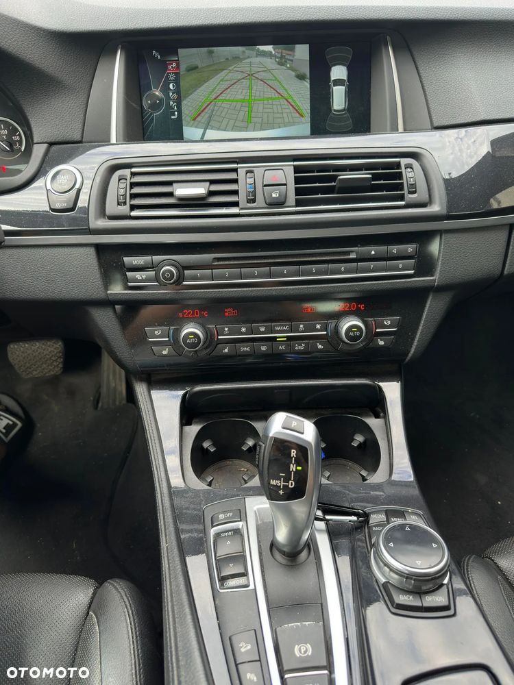 BMW Seria 5 530d xDrive - 16