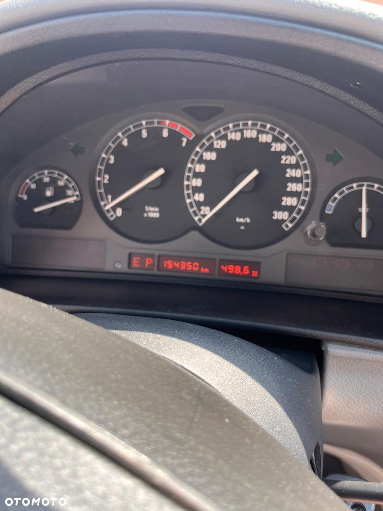 BMW Seria 8 - 15
