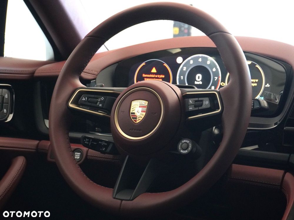 Porsche Panamera 4 - 38