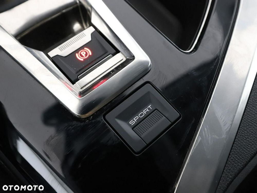 Peugeot 3008 BlueHDi 130 Stop & Start EAT8 Allure Business-Paket - 31