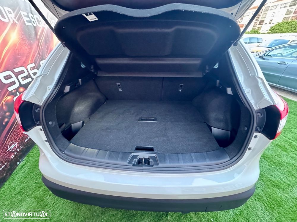 Nissan Qashqai 1.6 dCi Tekna Premium Alcantara Xtronic - 17