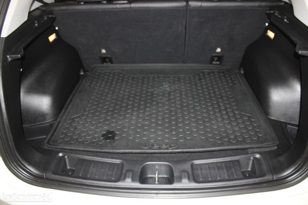 Jeep Compass 1.3 TG Trailhawk - 23