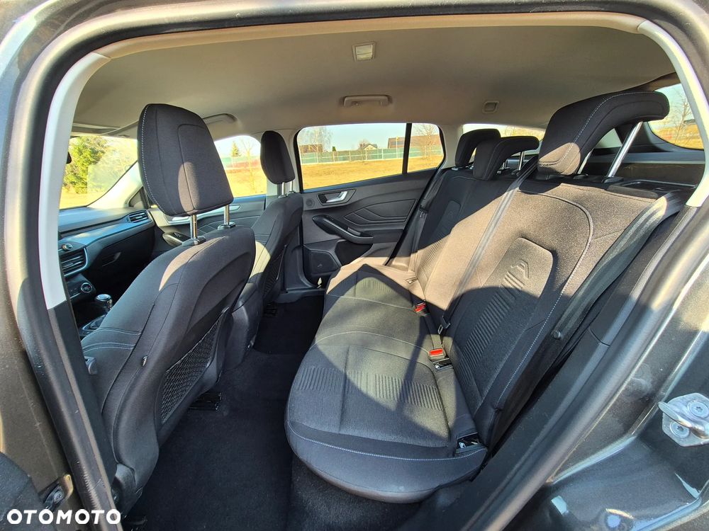 Ford Focus SW 1.0 EcoBoost Hybrid ACTIVE - 6