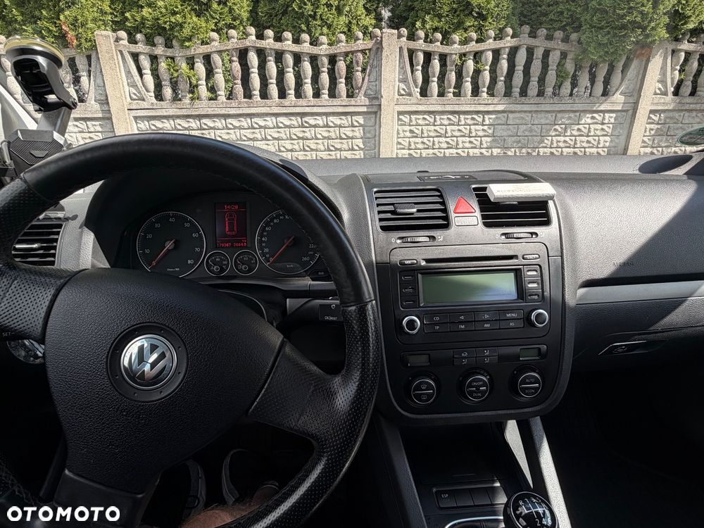 Volkswagen Golf - 15