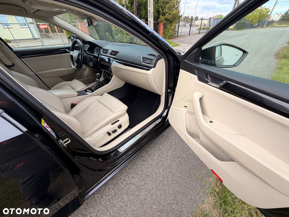 Skoda Superb 2.0 TSI 4x4 L&K DSG - 19