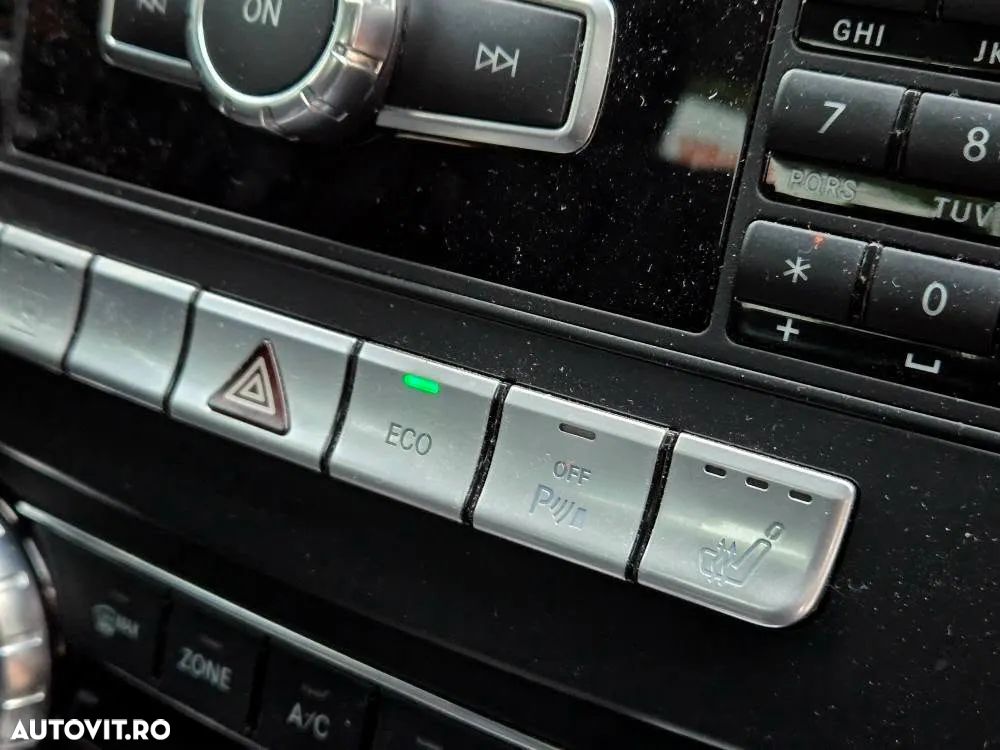 Mercedes-Benz C 180 CGI BlueEFFICIENCY Elegance - 20