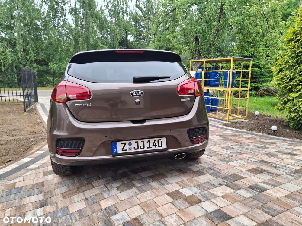 Kia Ceed 1.4 CVVT ISG Dream Team Edition - 3
