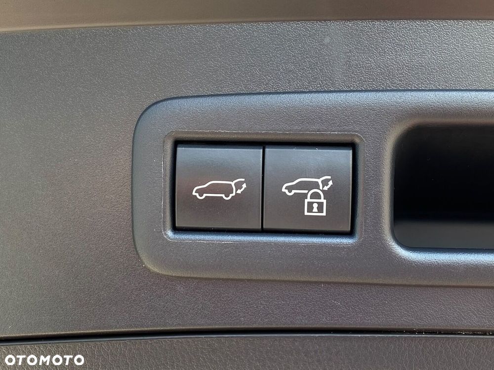 Lexus UX 200 GPF F Impression 2WD - 30