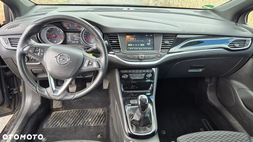 Opel Astra 1.4 Turbo Design Edition - 5