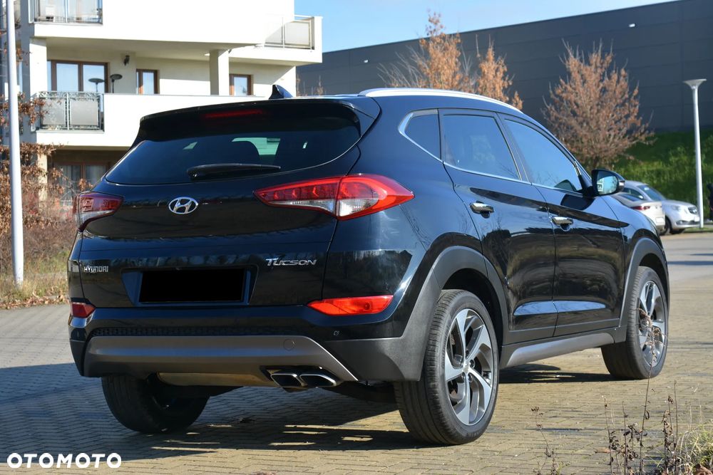 Hyundai Tucson 2.0 CRDI BlueDrive Comfort 2WD - 26