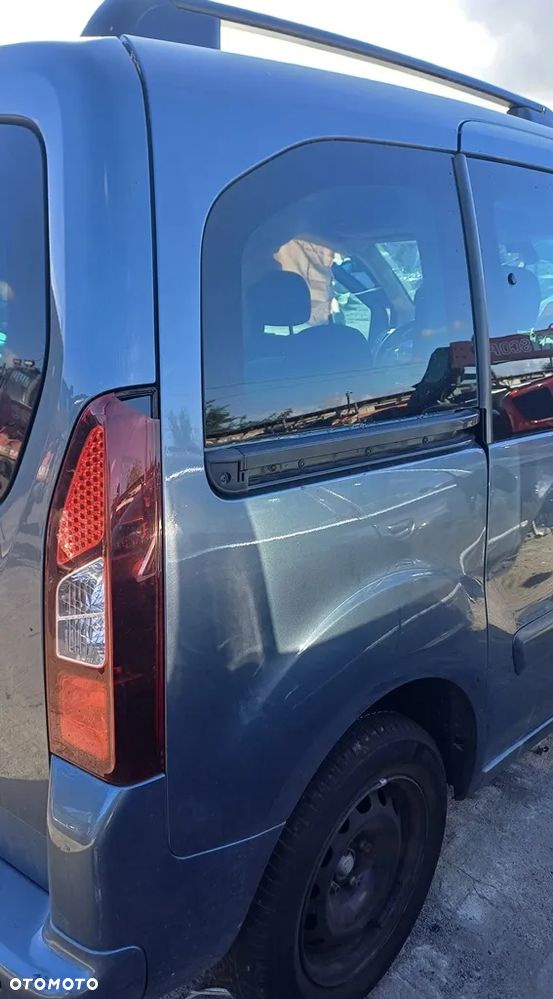 PEUGEOT PARTNER BERLINGO III 13r ĆWIARTKA BŁOTNIK PRAWY TYŁ EZWD - 1