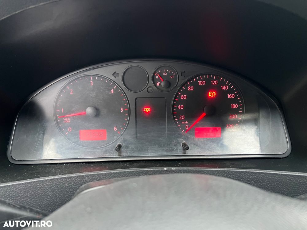 Volkswagen Transporter T5 City - 10