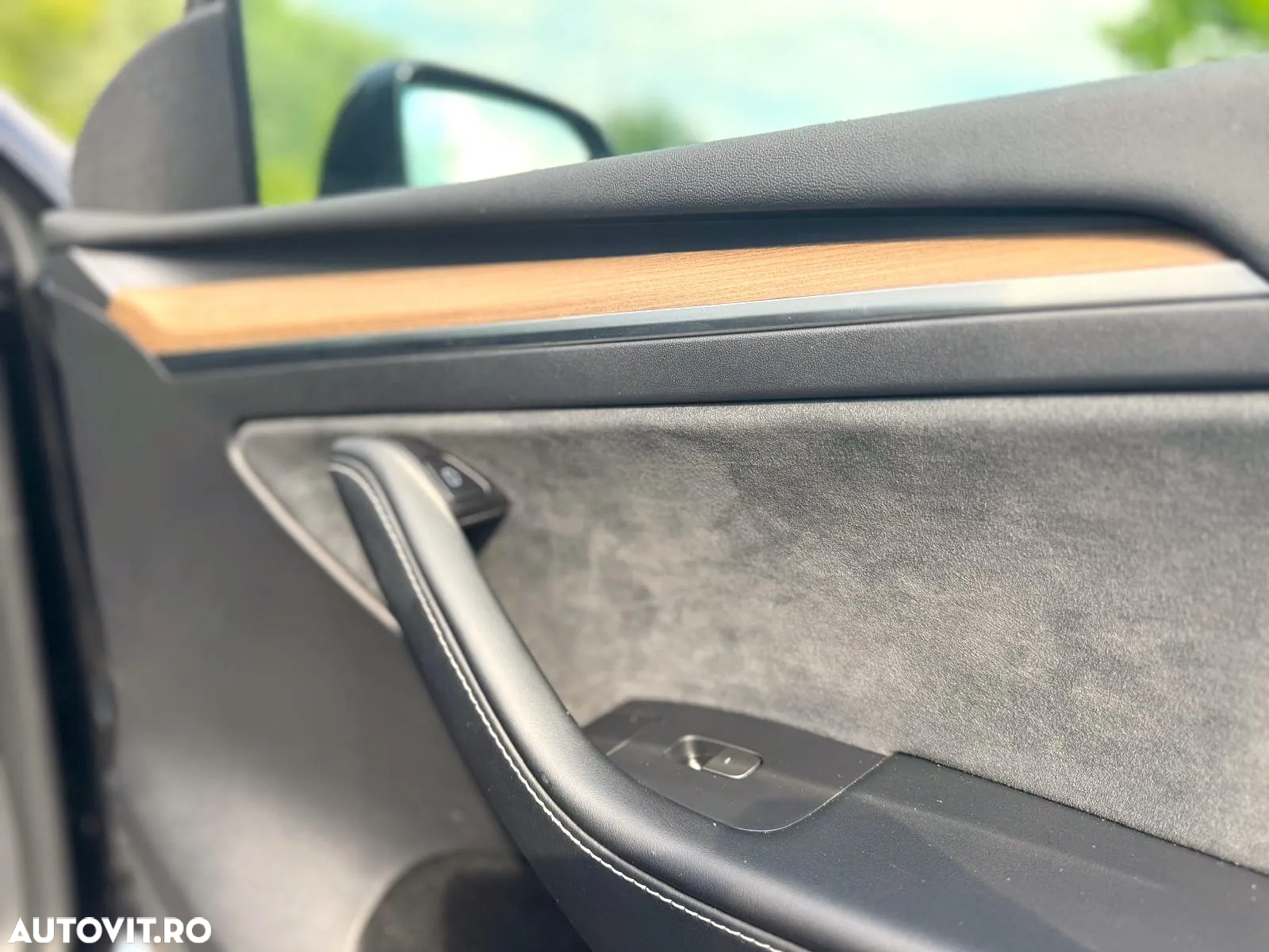 Tesla Model Y RWD - 14