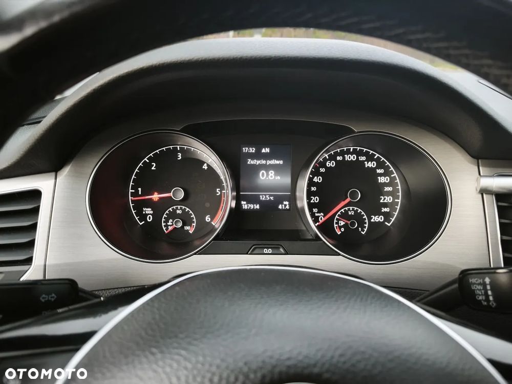 Volkswagen Golf Sportsvan - 23