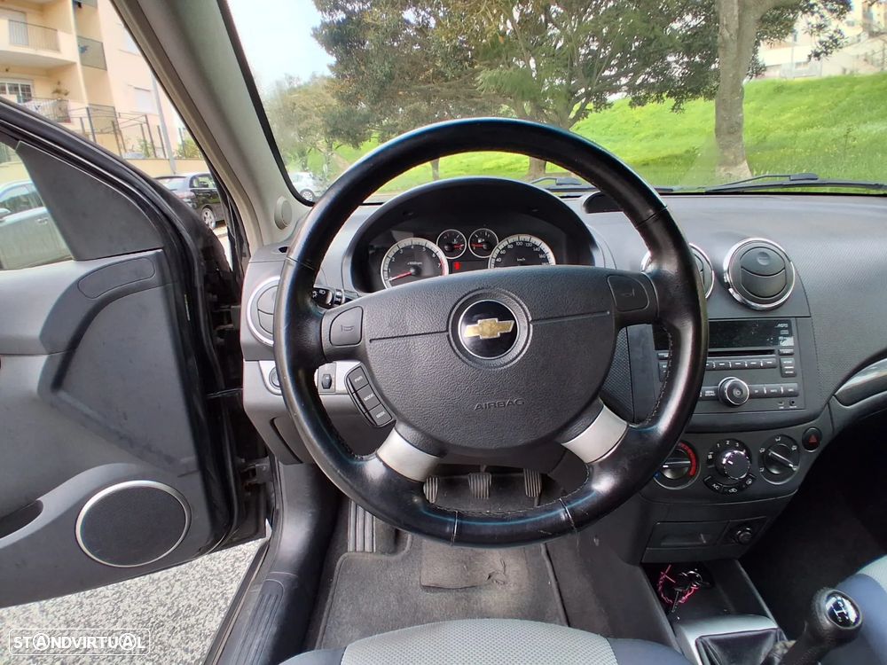 Chevrolet Aveo 1.2 LT - 13
