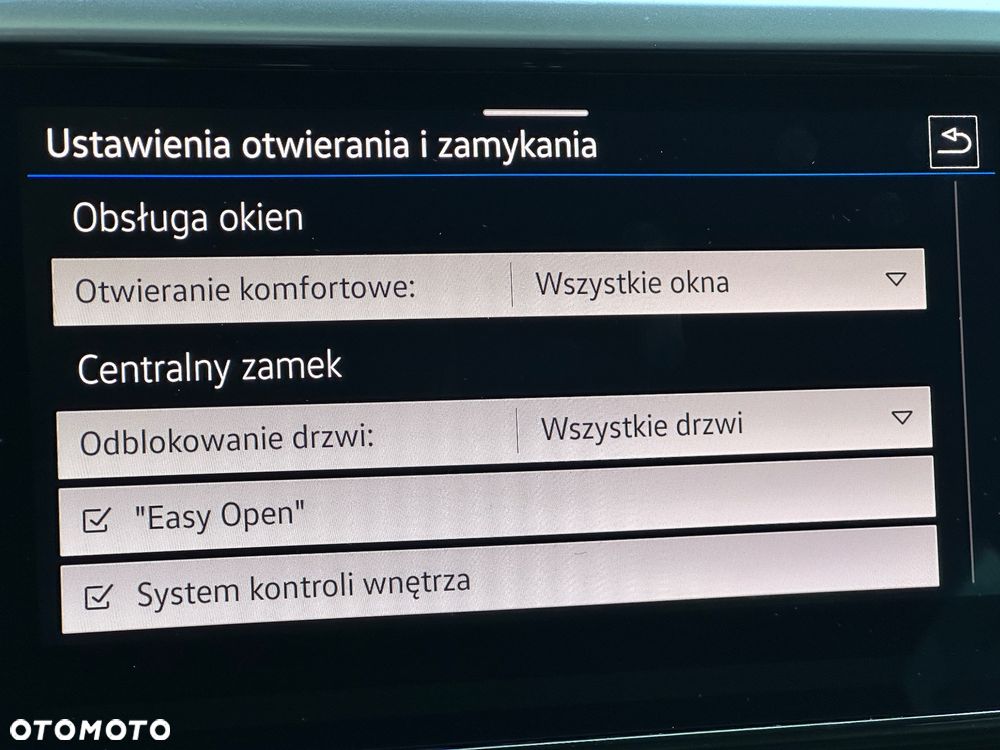 Volkswagen Arteon 2.0 TDI SCR 4Motion DSG R-Line - 28