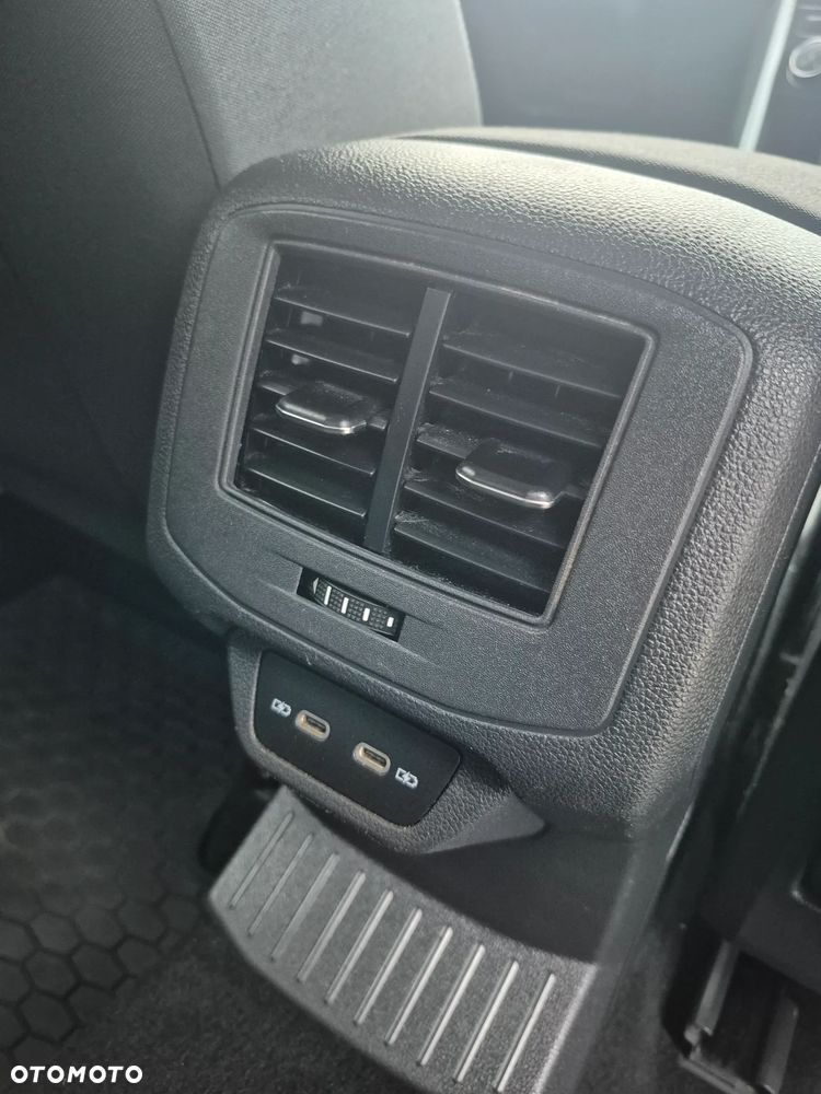 Volkswagen T-Roc 1.5 TSI Style DSG - 22